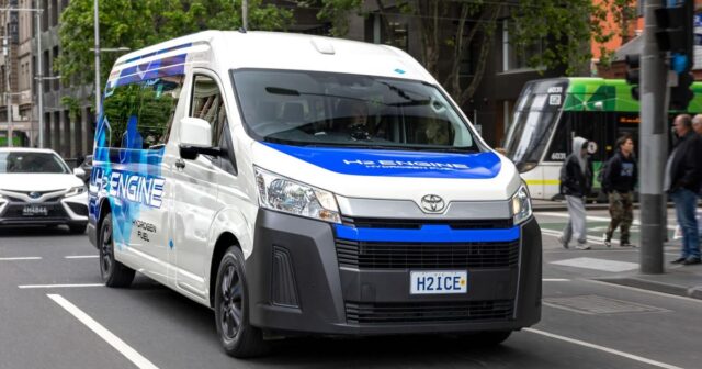 Toyota Hydrogen HiAce prototype jpg